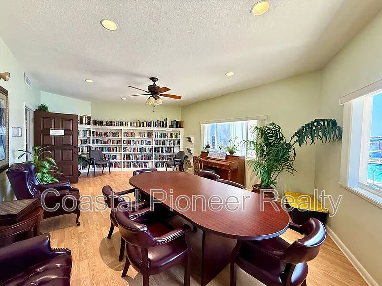 14903 Imperial Point Dr N — Photo 59