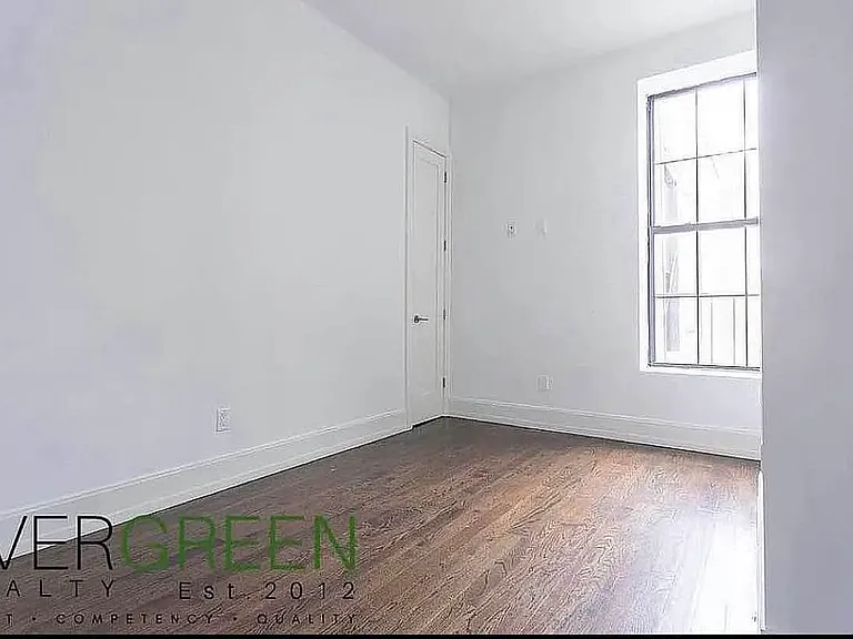 26 Covert St #2 — Photo 10
