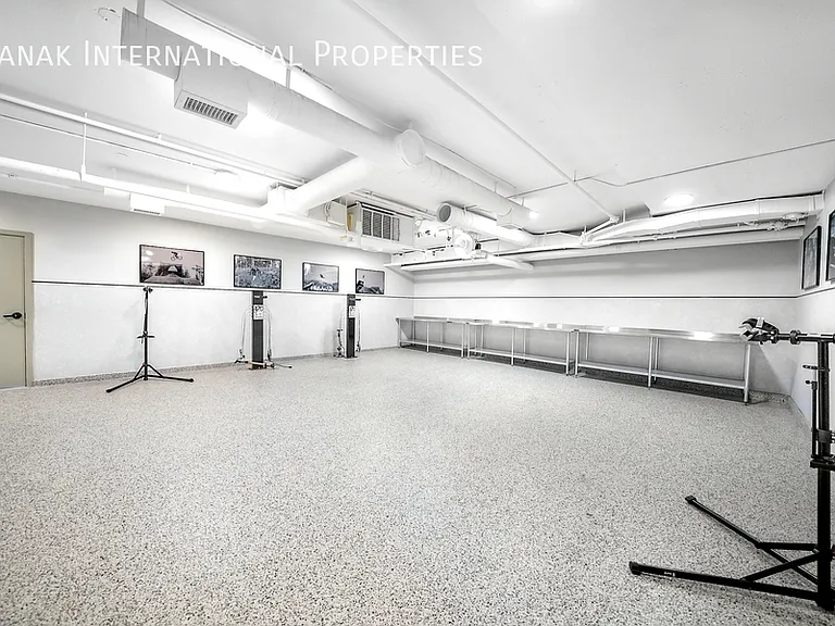 2108 Gilmore Ave #5204 — Photo 35