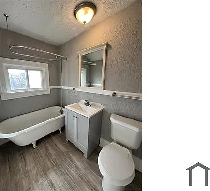 957 Thornhill Dr #UP — Photo 5