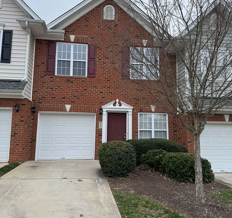 1st image of 4404 Piedmont Trace Dr