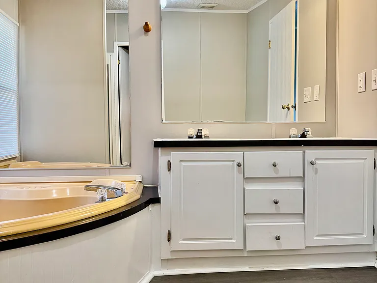 210 White Pine Dr — Photo 11