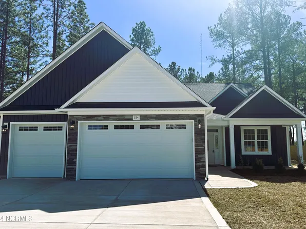 784 Winds Way, Aberdeen, NC 28315