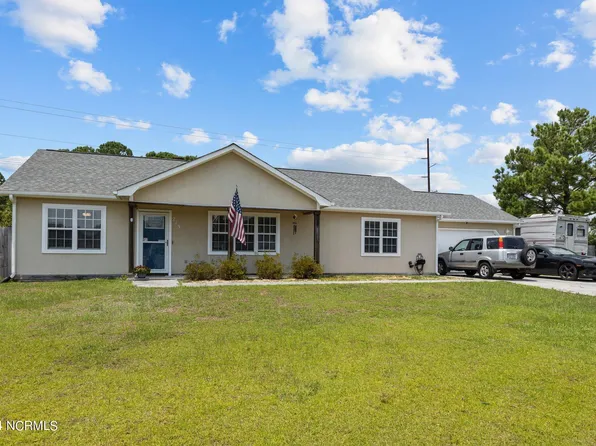 213 Stag Court, Hubert, NC 28539