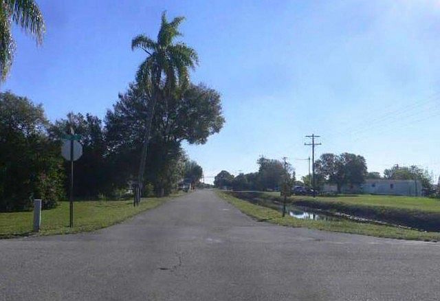 1st image of 301 NW 5th St