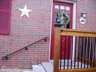 2nd image of 2117 Rockwell Ave