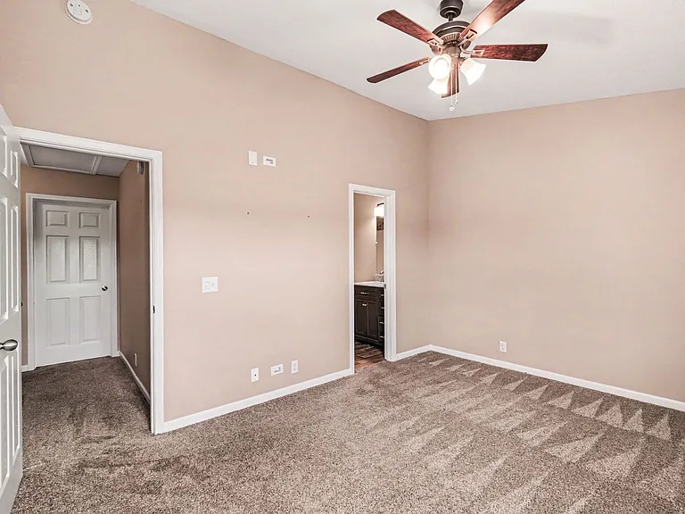 220 Buck Run Dr — Photo 13