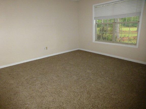 4th image of 234 Briar Branch Dr