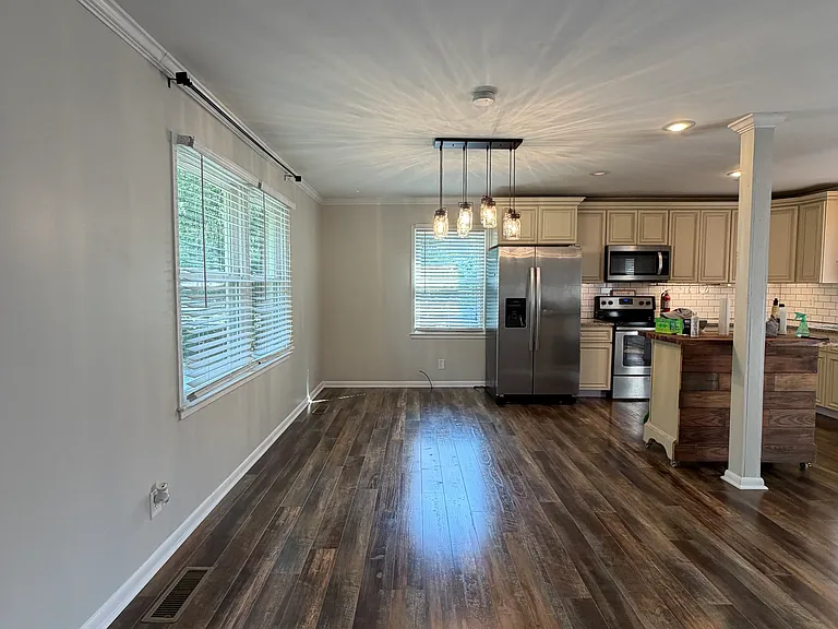 4807 Donvic Dr — Photo 8