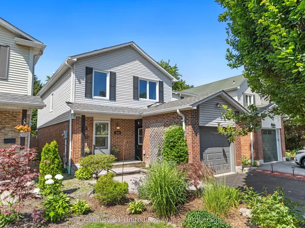 518 Reynolds St, Whitby, ON L1N 6H5