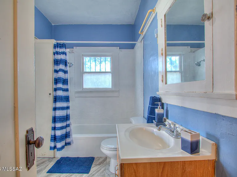 926 N 3rd Ave — Photo 5