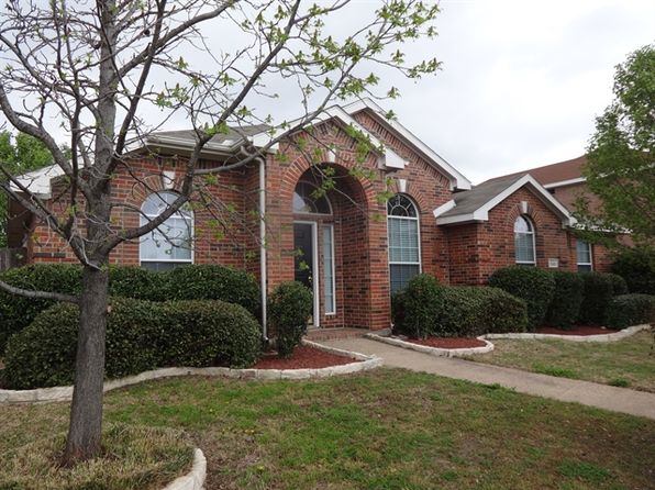 7501 Maplewood Dr