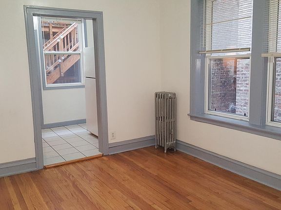 5th image of 4304 W Shakespeare Ave APT 1