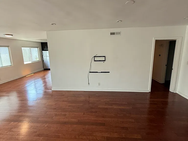 811 S Bedford St #204 — Photo 10