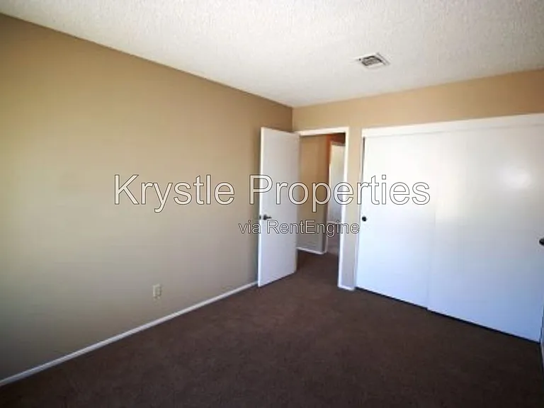 1345 Corcoran Ave — Photo 12