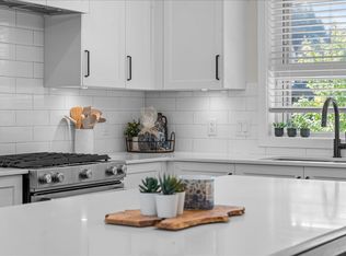 45500 Campus Dr #10, Chilliwack, BC V2R 6E9