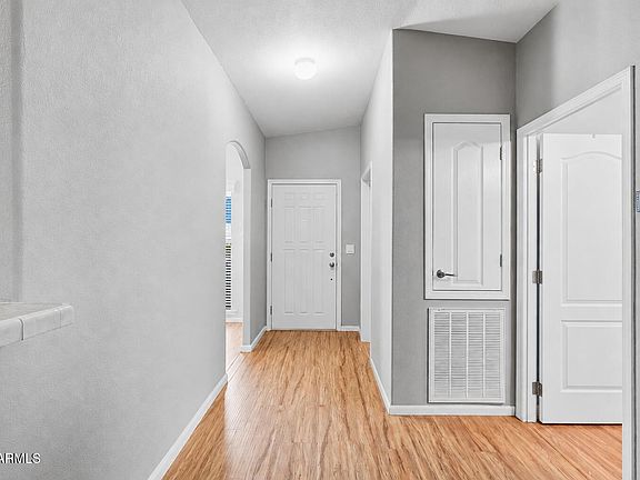 4th image of 2263 N TREKELL Road #143
