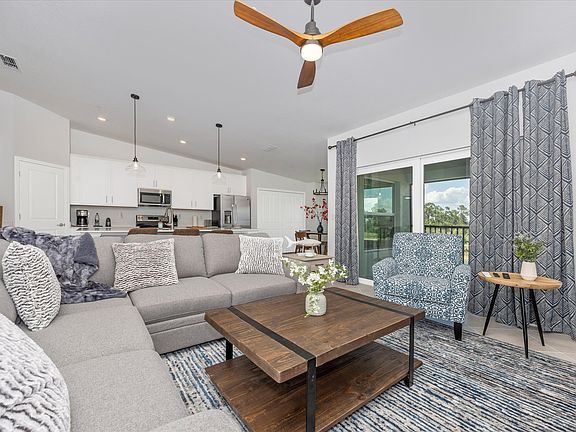 5th image of 12470 Wellen Golf St #206