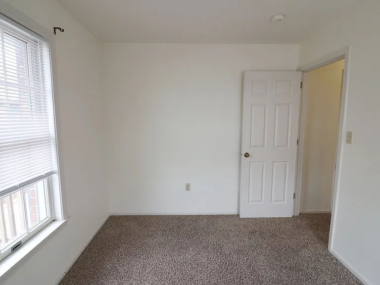 1530 W Main St #I — Photo 17