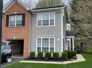 41 Whitemarsh Dr, Manalapan, NJ 07726