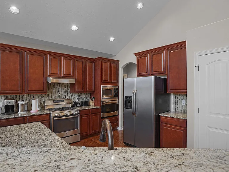 12417 Salmon Stone Point — Photo 10
