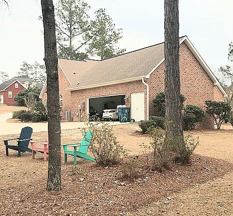 3rd image of 788 Julie Dr