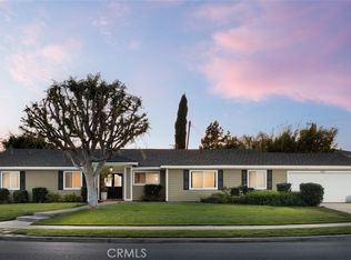 1032 Saint John Pl, Santa Ana, CA 92705