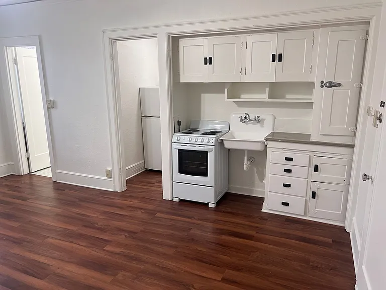 Morrison Street Apartments — Photo 17