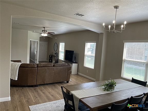 5th image of 1017 Hondo Ln