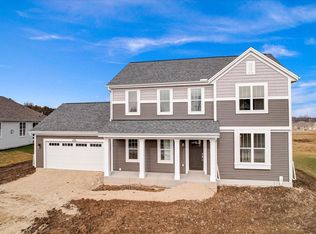 W206N17458 Hidden Creek Rd, Jackson, WI 53037