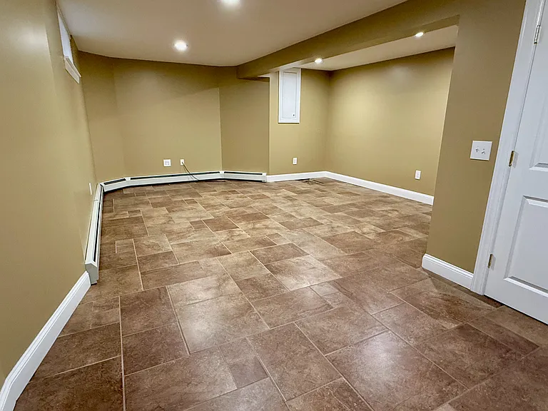 59 Laurel Ave #1R — Photo 7