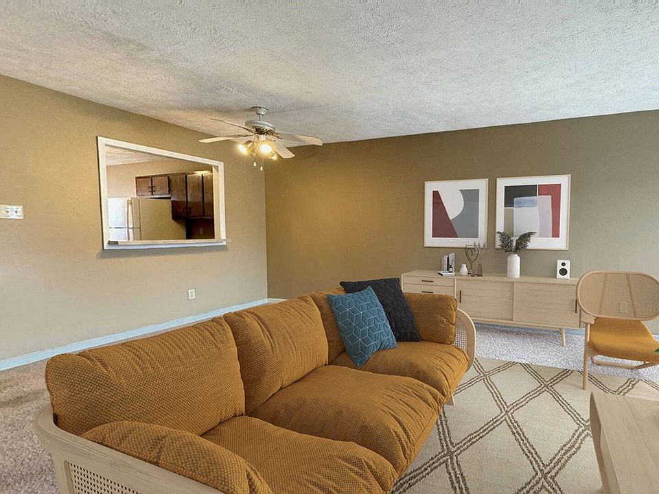 Spacious Carpeted Living Room