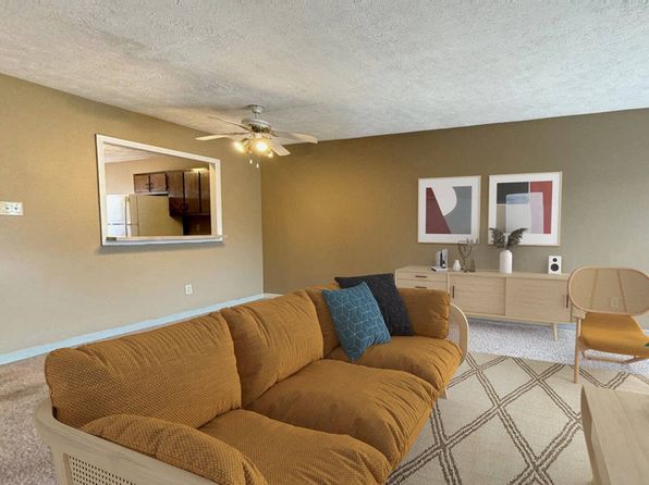 157 Treetop Dr #432