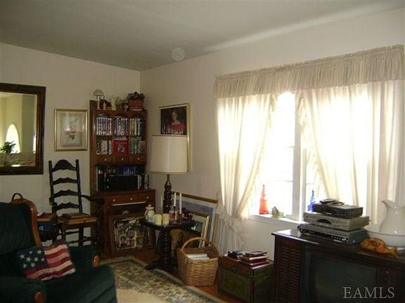 5th image of 18 Macgregor Dr