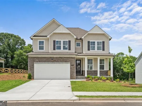 688 Grand Wehunt Dr, Hoschton, GA 30548