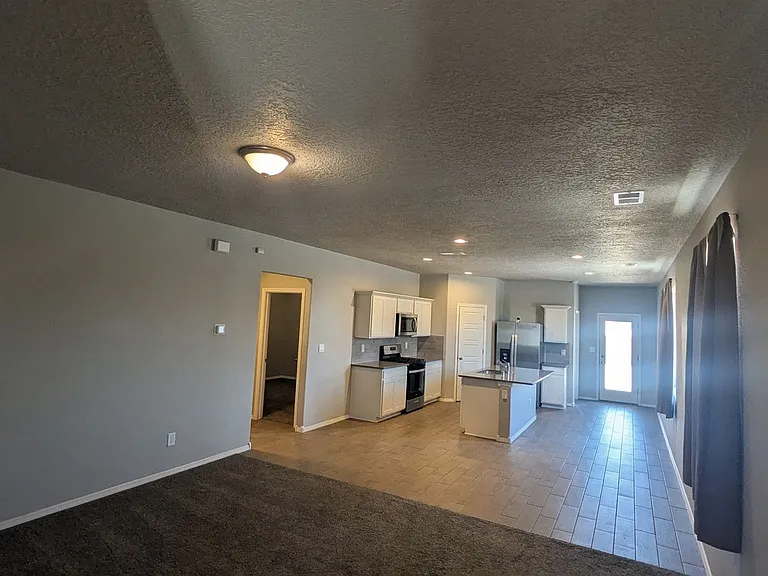748 Amatista Loop SE — Photo 5