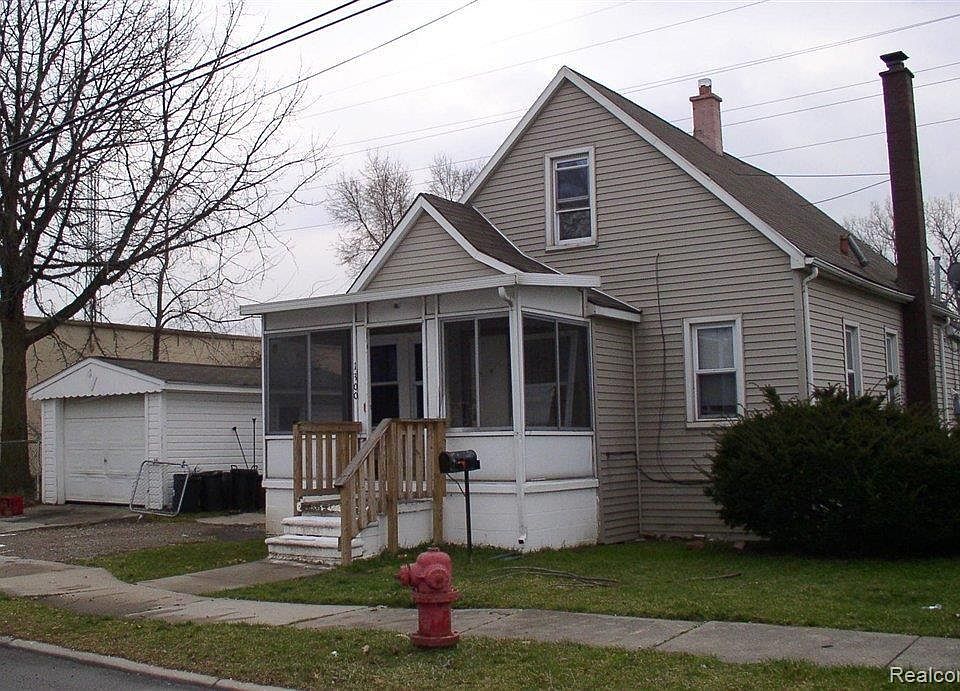 1st image of 1300 E Bennette St