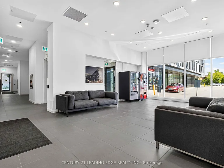 1900 Simcoe St N #628 — Photo 5