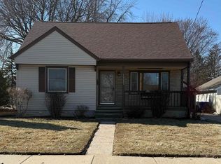 1727 S Lawe St, Appleton, WI 54915