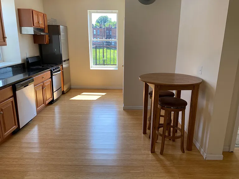 3206 Juliet St #4 — Photo 6