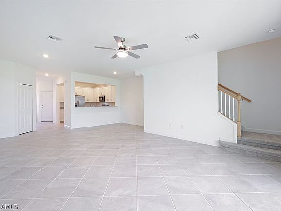 3rd image of 14273 Pine Lodge Ln