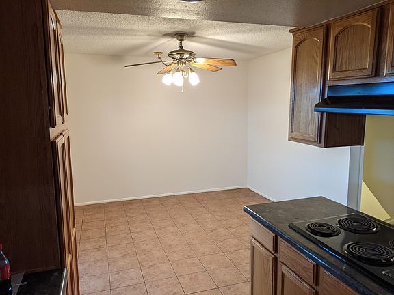 4th image of 9065 E Oxford Dr