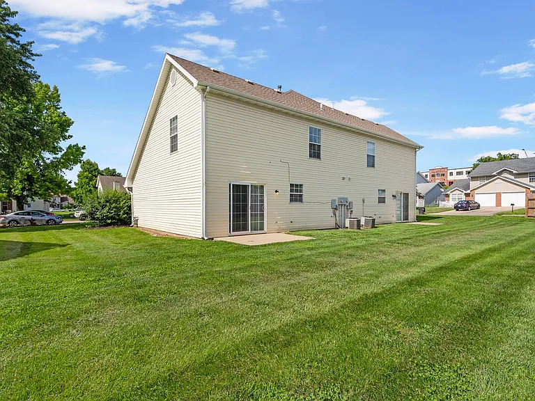4302-4304 Cheryl Ct. — Photo 33