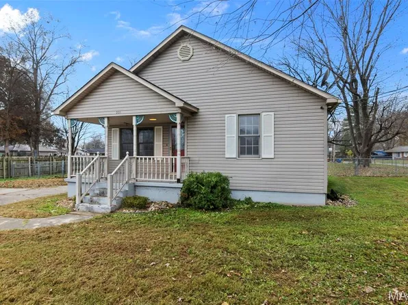 201 Mulberry St, Scott City, MO 63780