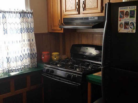 5th image of 804 Darnell Ave