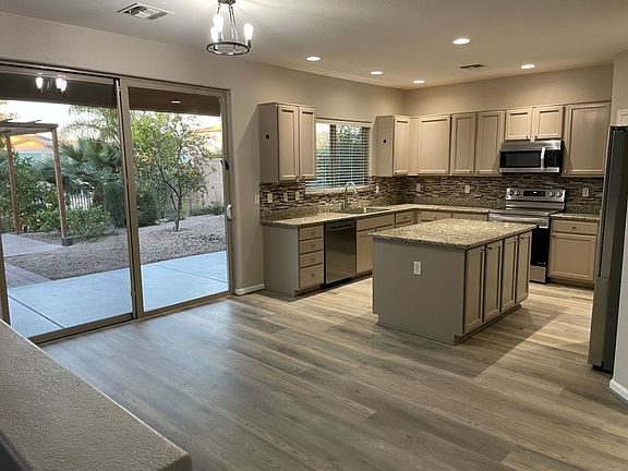 2nd image of 938 E Indian Wells Pl