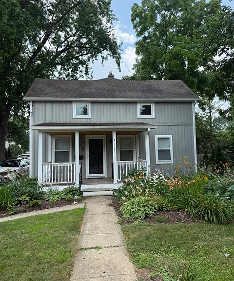7221 Hubbard Ave — Photo 2
