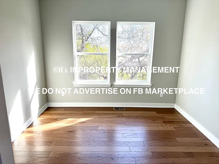 18755 188th Ter — Photo 3