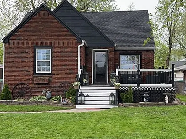 812 Maryvale Dr, Cheektowaga, NY 14225