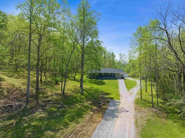 1366 Lawrenceburg Hwy, Waynesboro, TN 38485